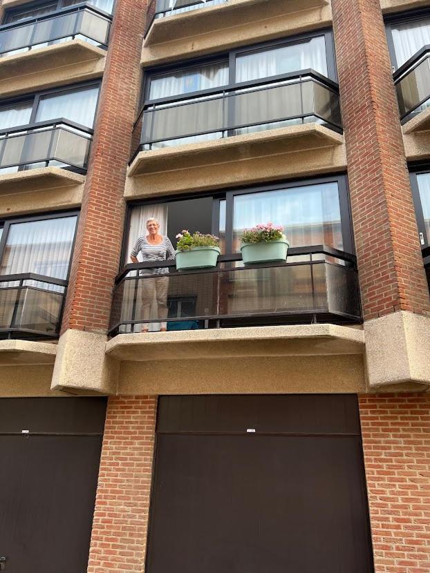Appart Sympa 6P Avec Garage Et Terrasse Ensoleillee Et Spacieuse A 25M De La Mer Westende Middelkerke Exterior foto
